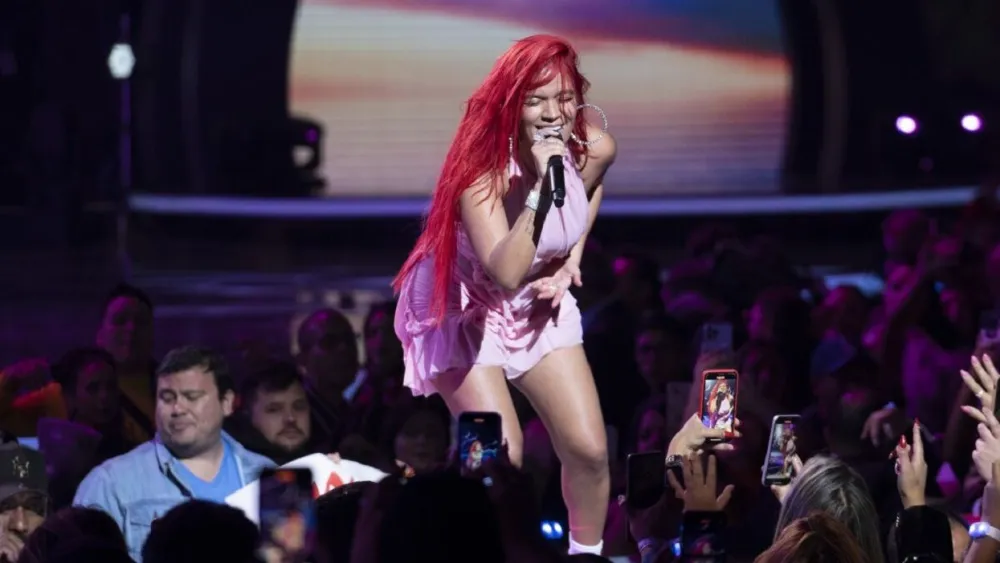 Karol G lanza Que chimba de vida, canción para agradecer lo bueno que vivió en 2023